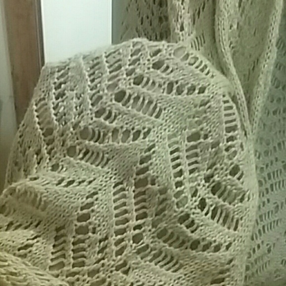 Long crochet cardigan - Picture 3 of 4